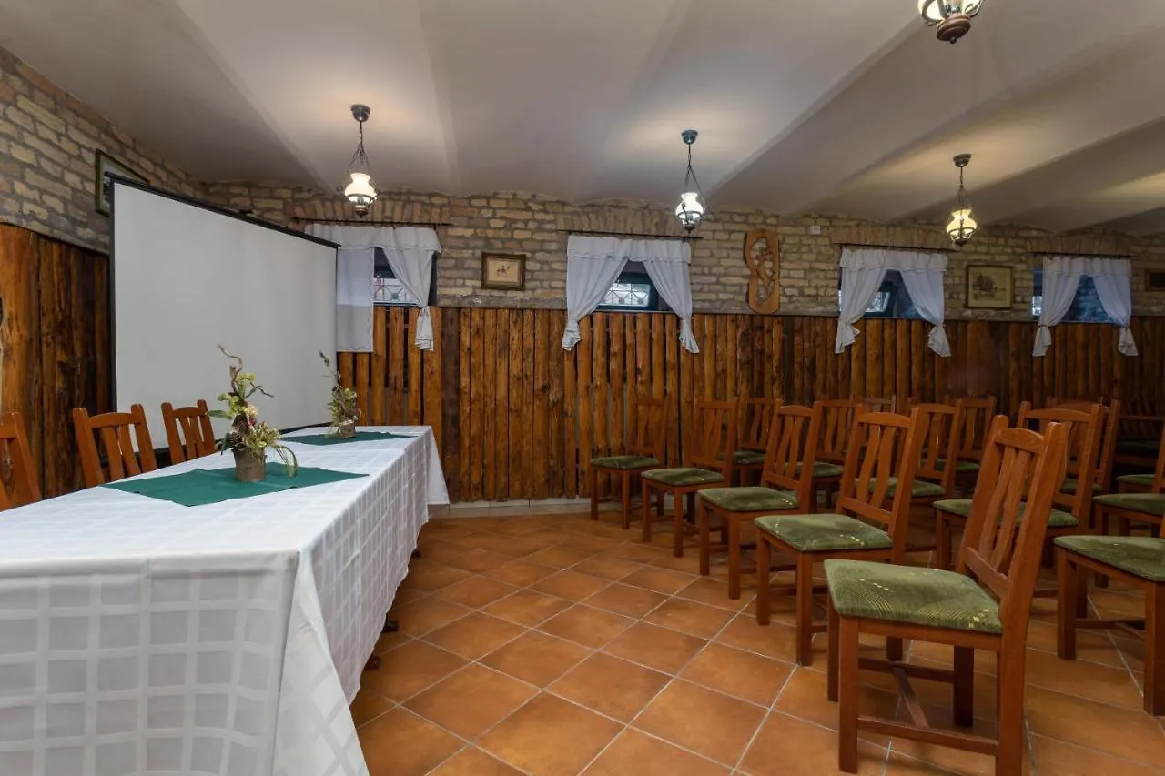 Illes Hotel Szeged 3*,  Hungary